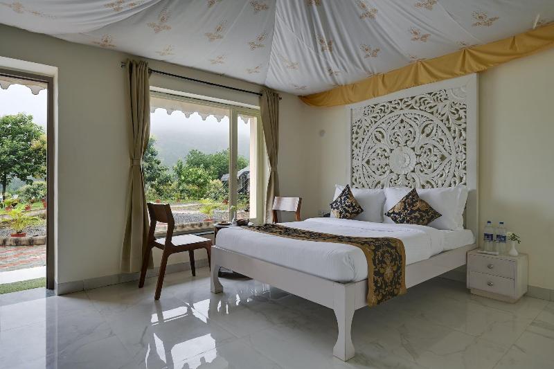 Kavish Holiday Hill Resort image