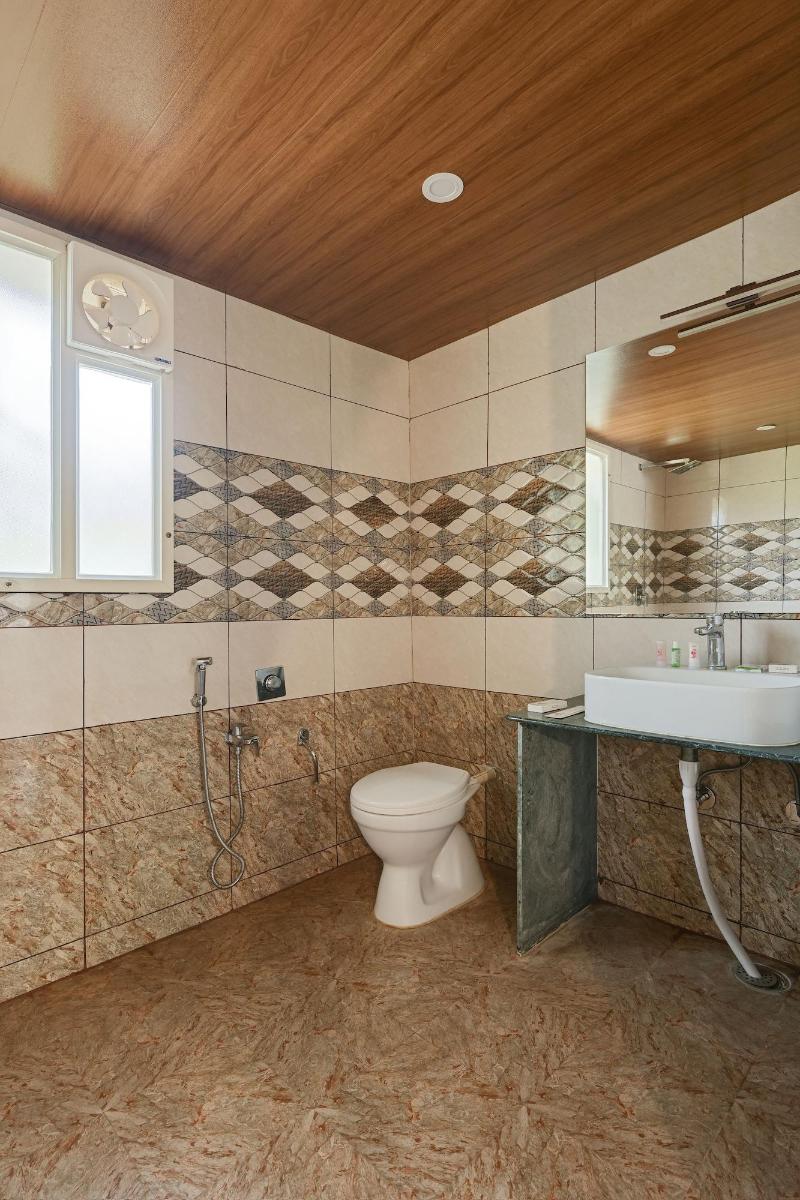 Kavish Holiday Hill Resort image