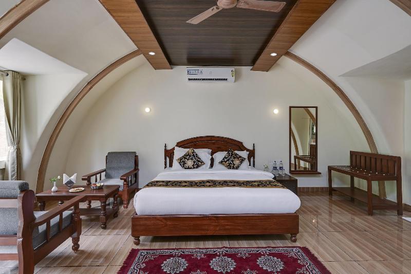 Kavish Holiday Hill Resort image