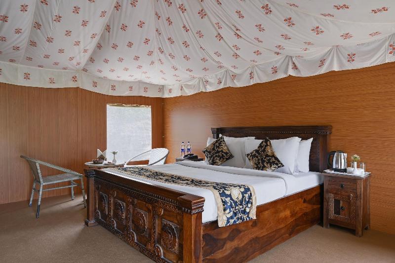 Kavish Holiday Hill Resort image