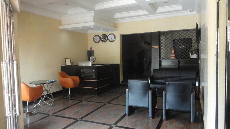 Caesar S Court Hotel And Suites