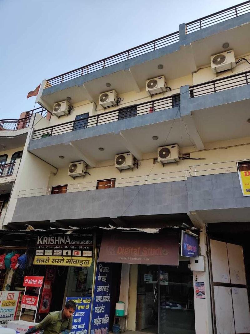 Adb Rooms Days Inn image