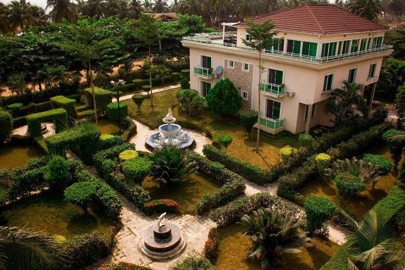 Chaka Resort image