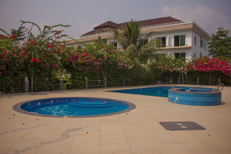 Chaka Resort image