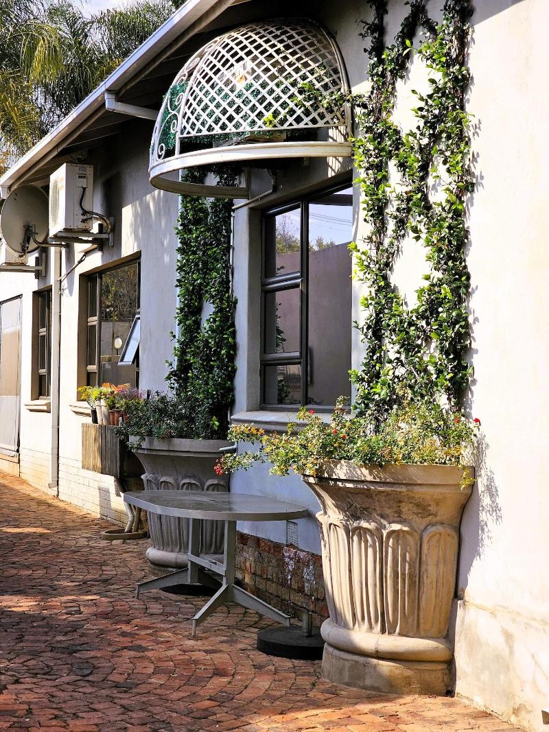 Maison De Leo Luxury Guesthouse image