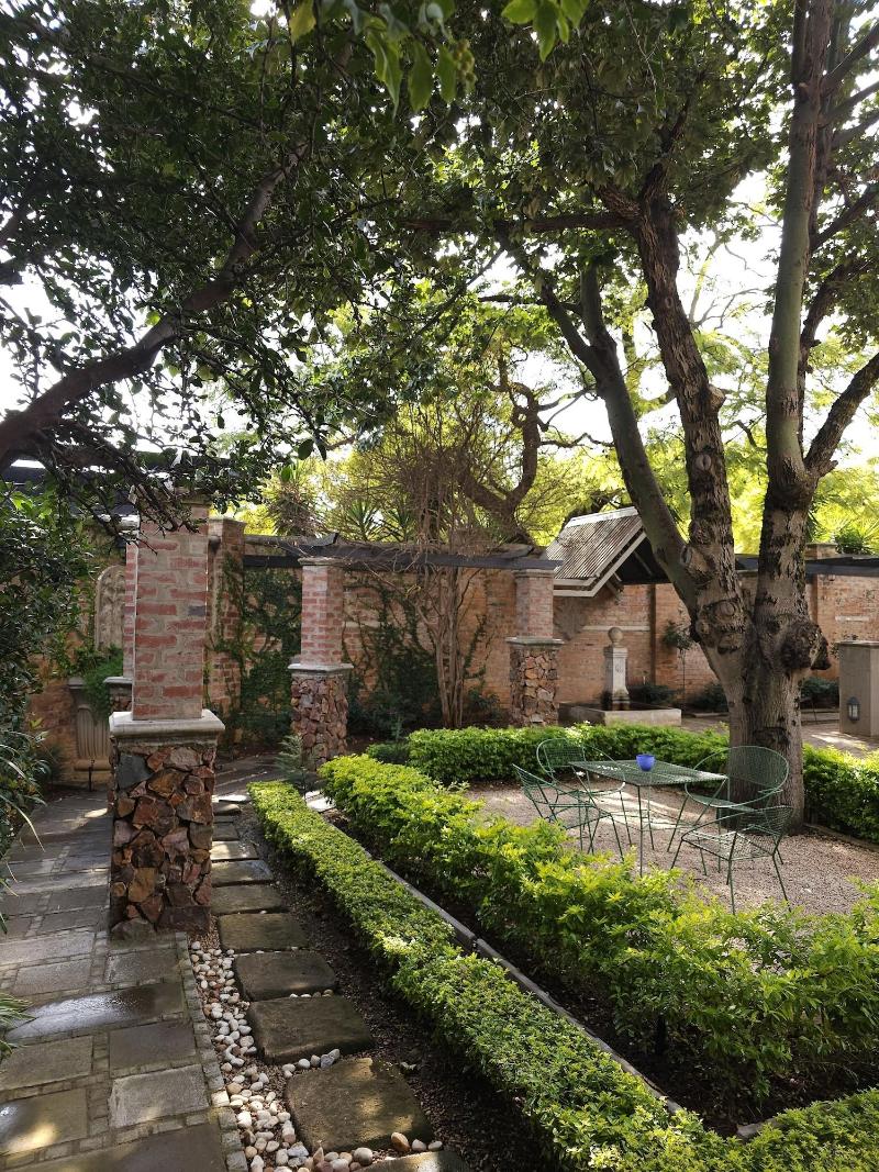 Maison De Leo Luxury Guesthouse image