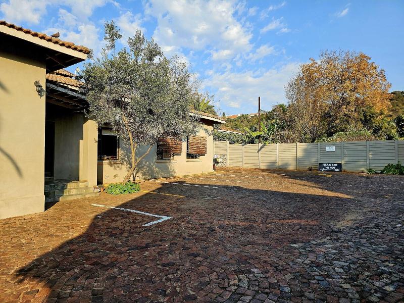 Maison De Leo Luxury Guesthouse image