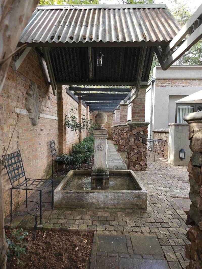 Maison De Leo Luxury Guesthouse image