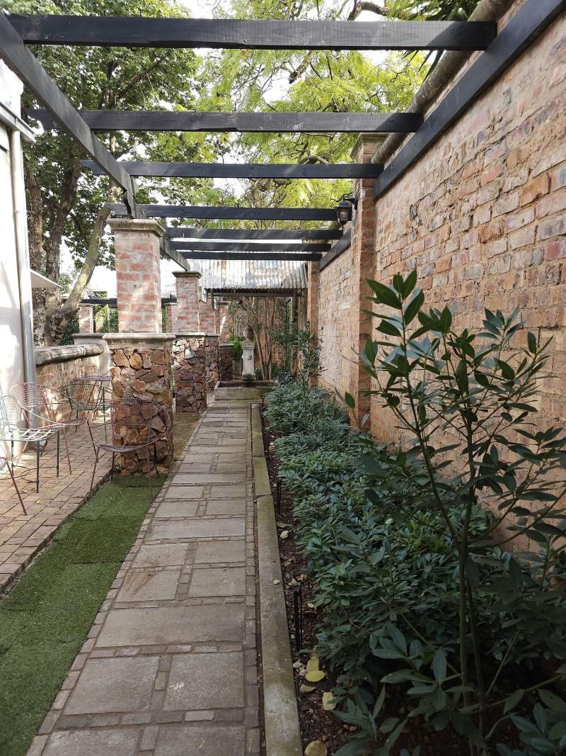 Maison De Leo Luxury Guesthouse image