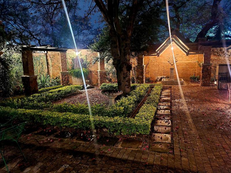 Maison De Leo Luxury Guesthouse image