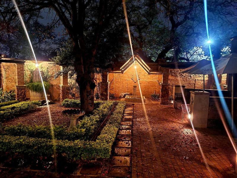 Maison De Leo Luxury Guesthouse image