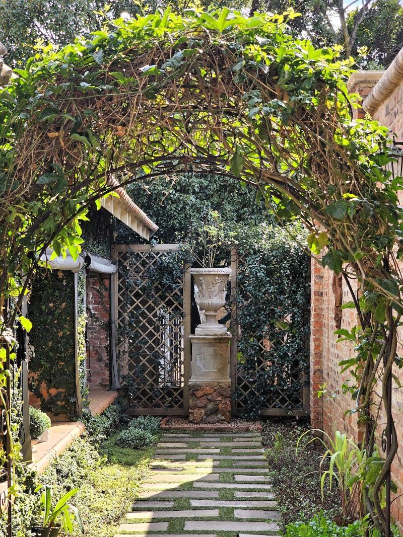 Maison De Leo Luxury Guesthouse image