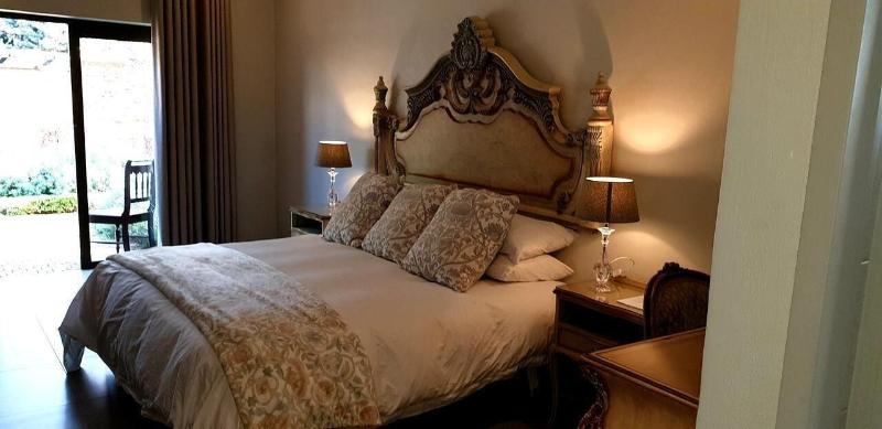 Maison De Leo Luxury Guesthouse image
