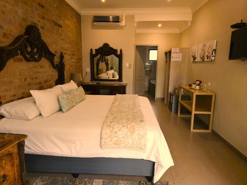 Maison De Leo Luxury Guesthouse image