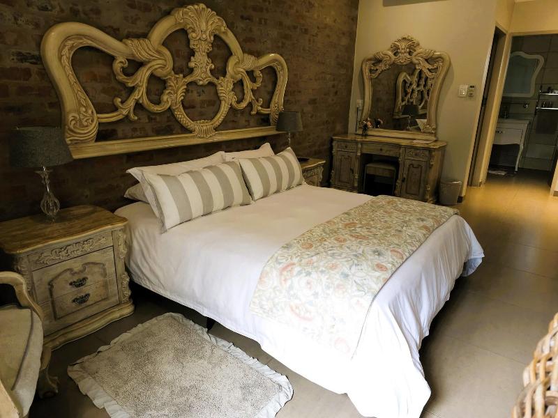 Maison De Leo Luxury Guesthouse image