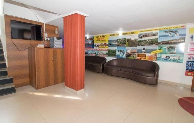 Hotel Travellers Inn image