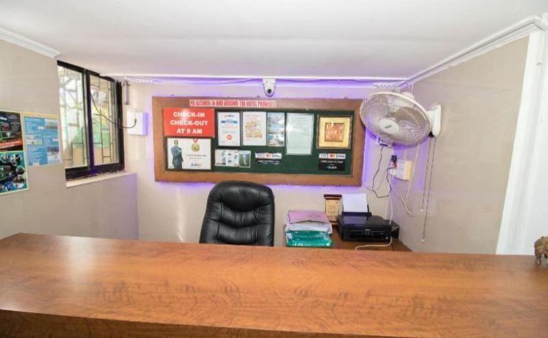 Hotel Travellers Inn image