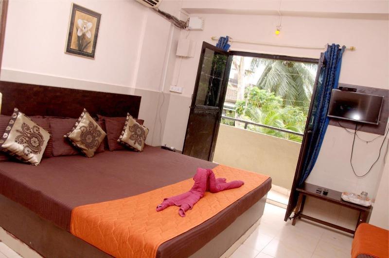 Hotel Travellers Inn image
