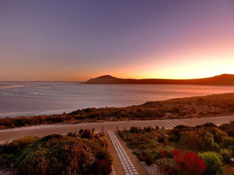 The Shark Bay Boutique Accommodation Spa image