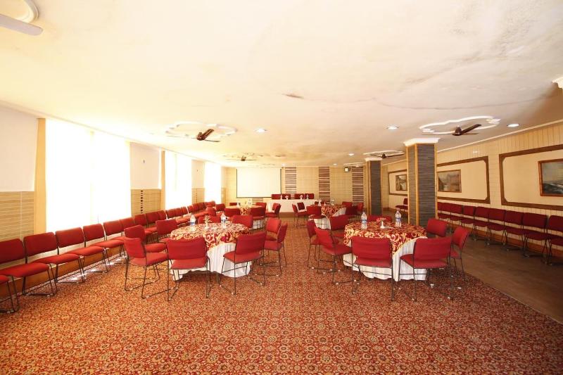 Vardaan Hotels Patnitop