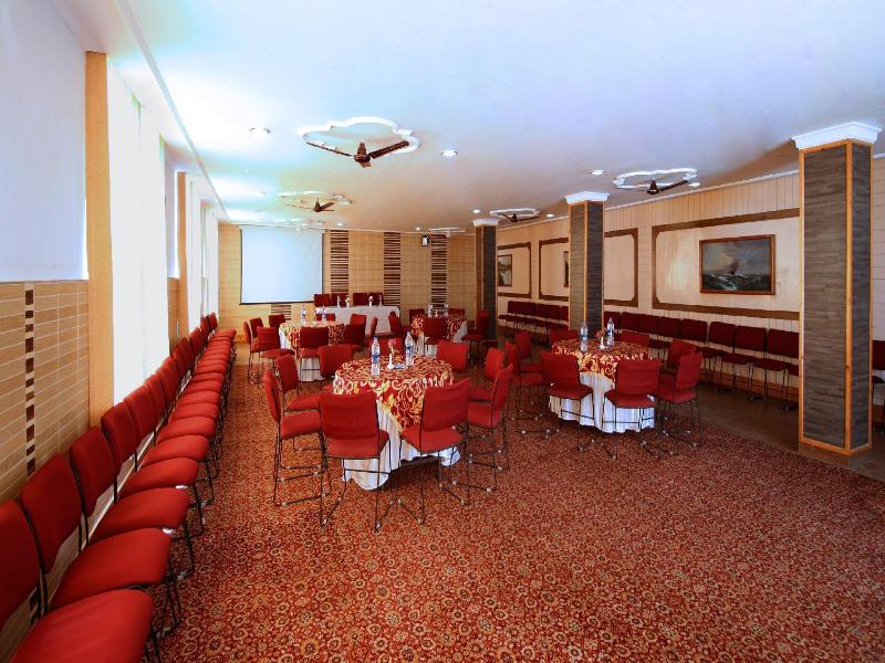 Vardaan Hotels Patnitop