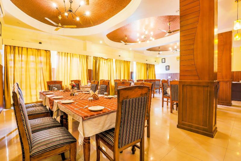 Fabhotel Pramila image