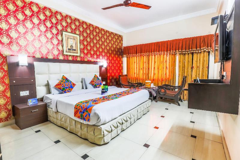 Fabhotel Pramila image