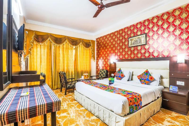 Fabhotel Pramila image