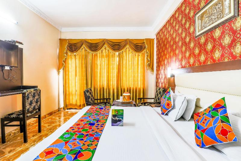 Fabhotel Pramila image