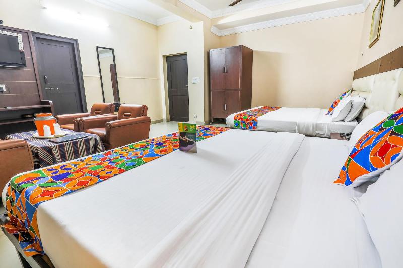 Fabhotel Pramila image
