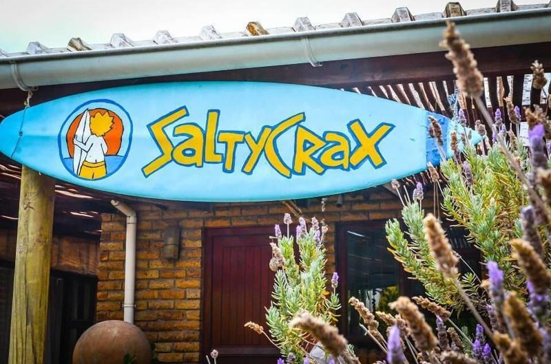 Saltycrax Backpackers And Adventures image