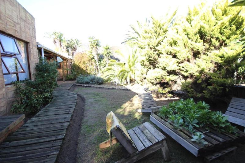 Saltycrax Backpackers And Adventures image