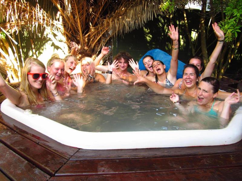 Saltycrax Backpackers And Adventures image