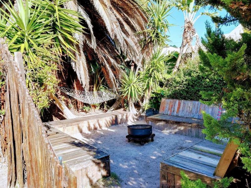 Saltycrax Backpackers And Adventures image