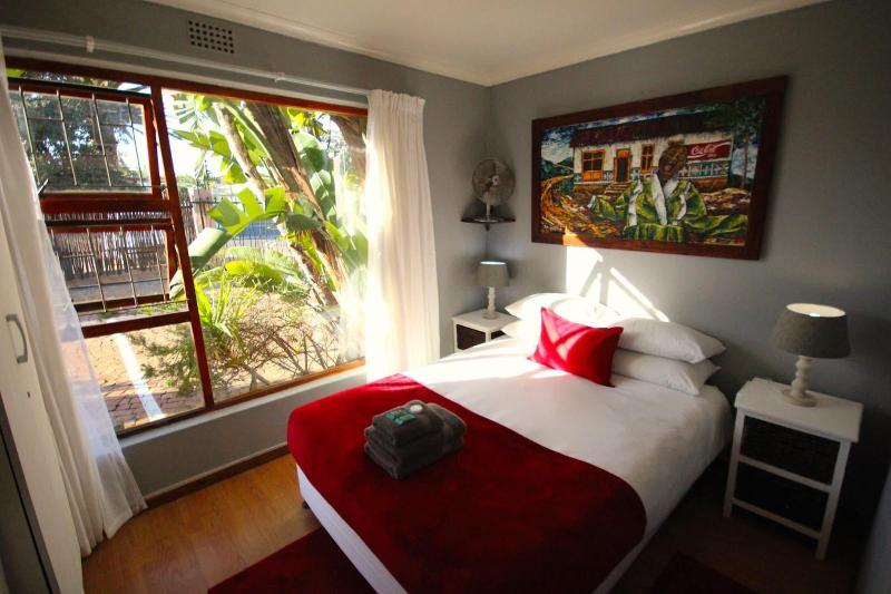 Saltycrax Backpackers And Adventures image