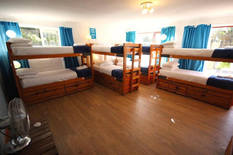 Saltycrax Backpackers And Adventures image