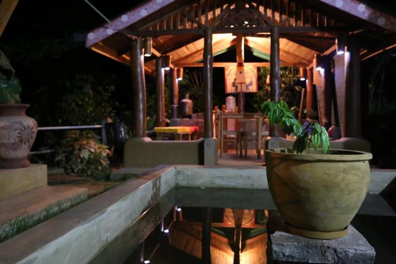 Plantation Retreat image