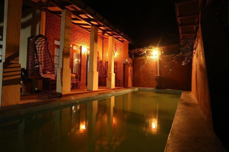 Plantation Retreat image