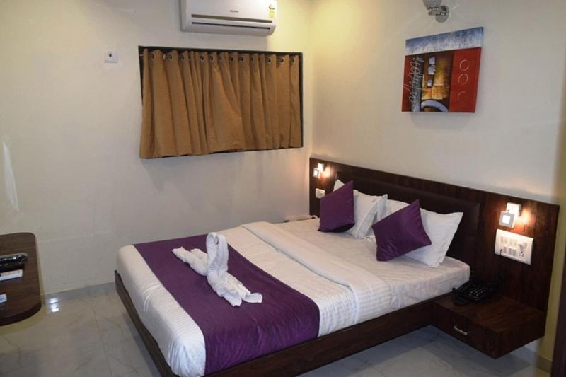 Hotel Amber image