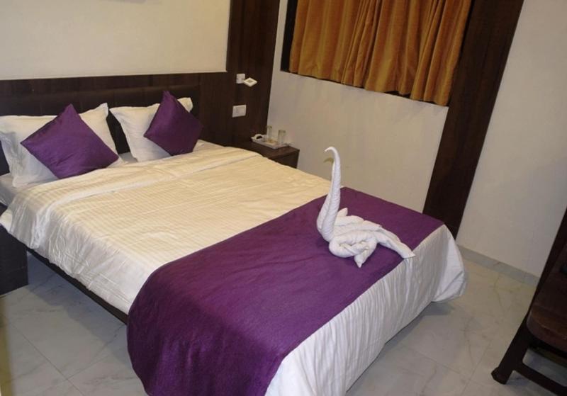 Hotel Amber image