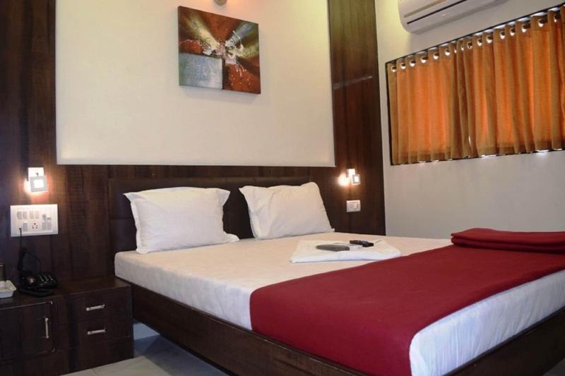 Hotel Amber image