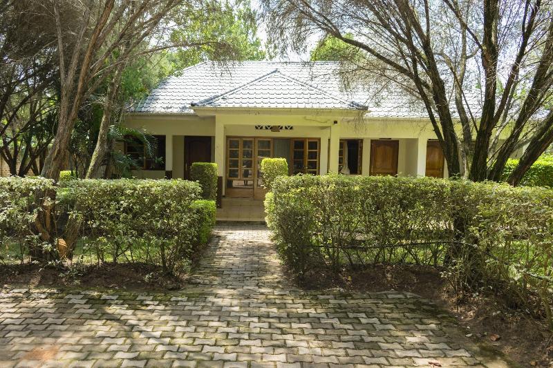 Kalya Courts Hotel image