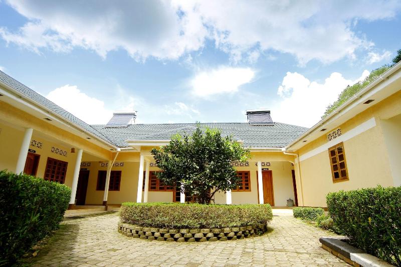 Kalya Courts Hotel image