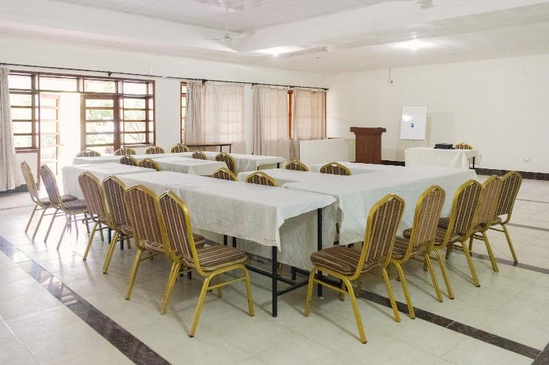 Kalya Courts Hotel image