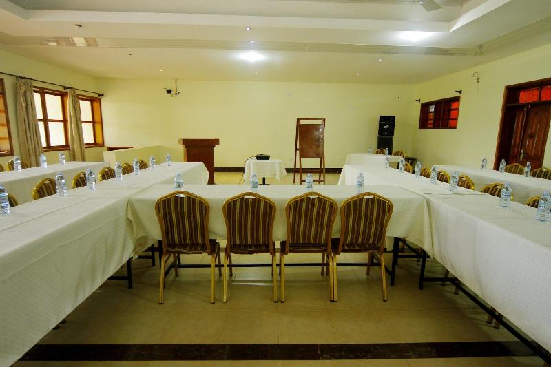 Kalya Courts Hotel image