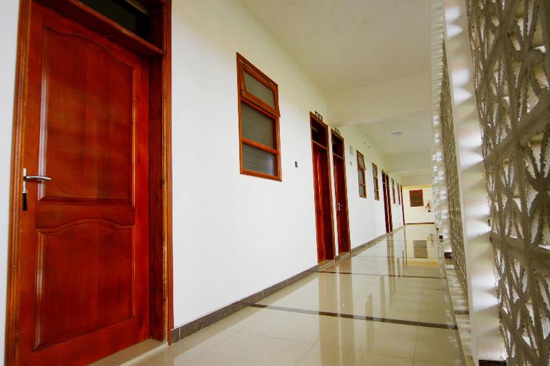 Kalya Courts Hotel image