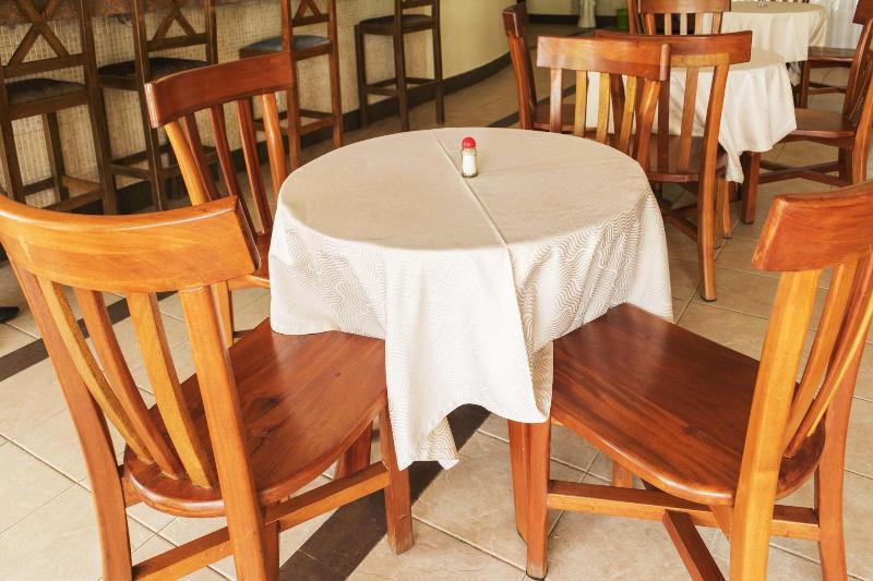 Kalya Courts Hotel image