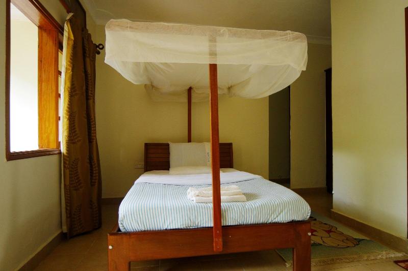 Kalya Courts Hotel image