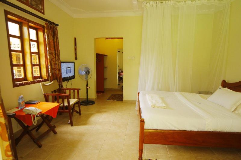 Kalya Courts Hotel image
