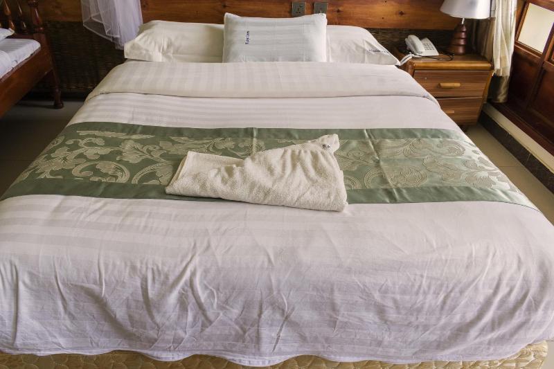 Kalya Courts Hotel image